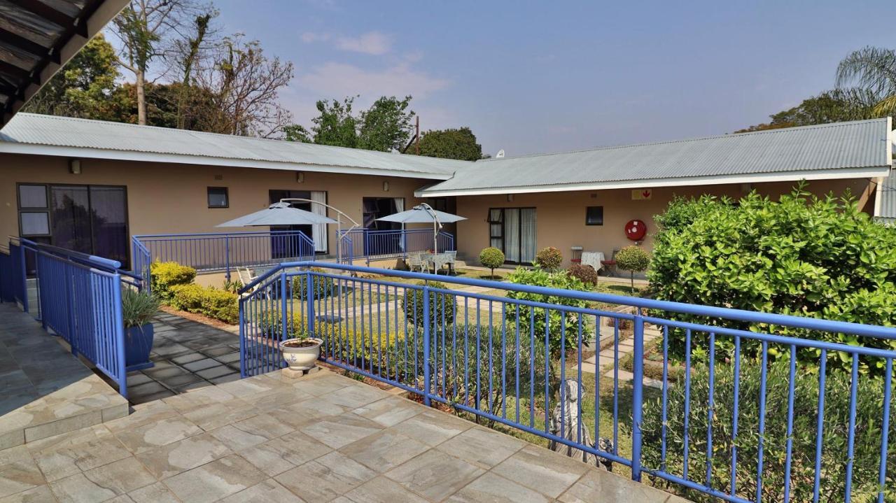 Guest House Mamma Mia Mbombela Екстер'єр фото