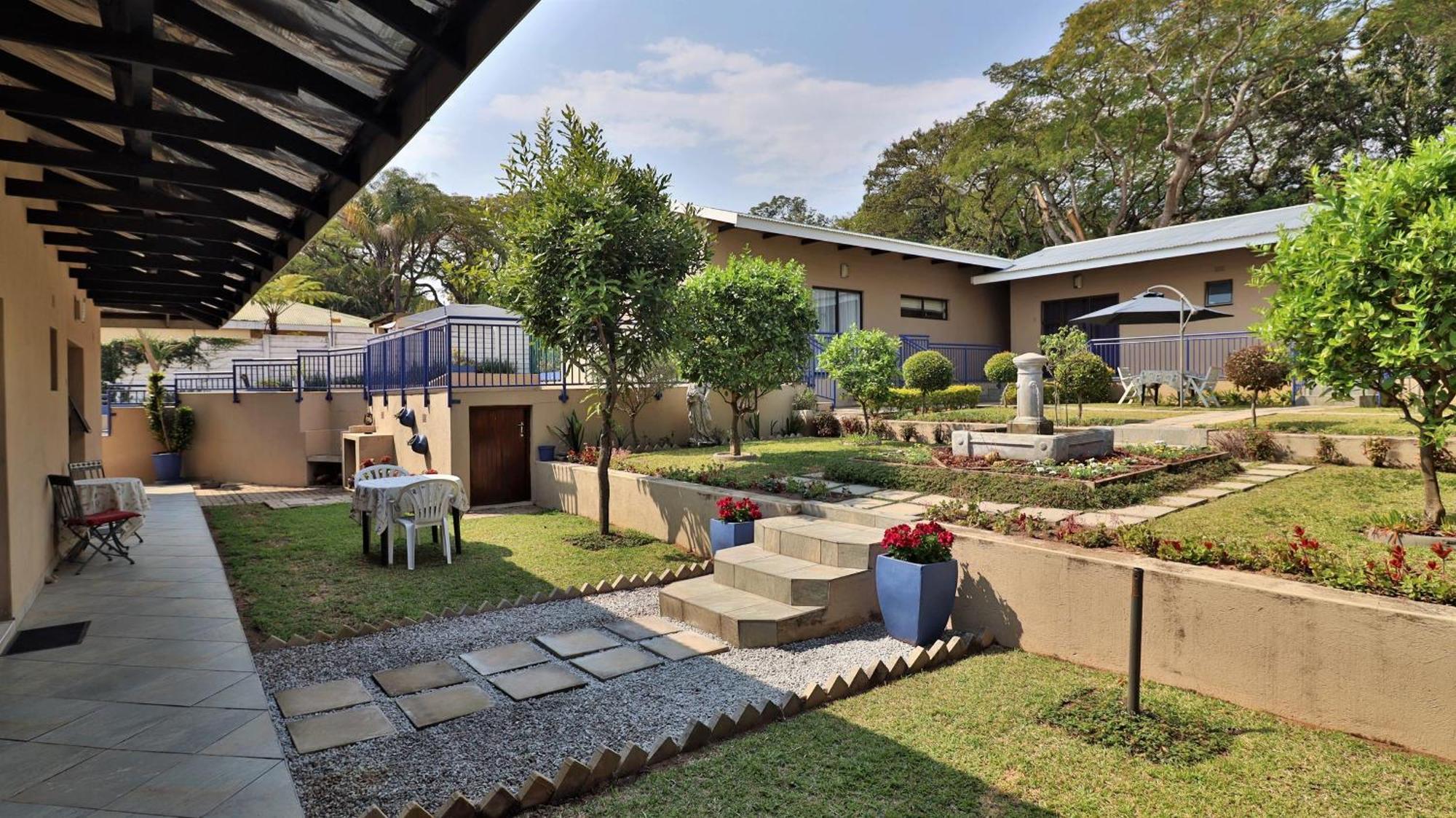 Guest House Mamma Mia Mbombela Екстер'єр фото