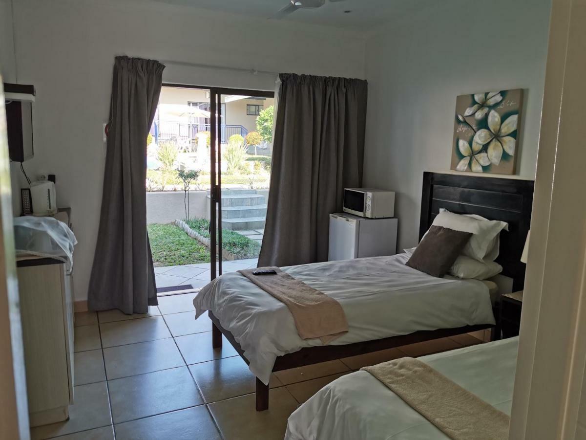 Guest House Mamma Mia Mbombela Екстер'єр фото