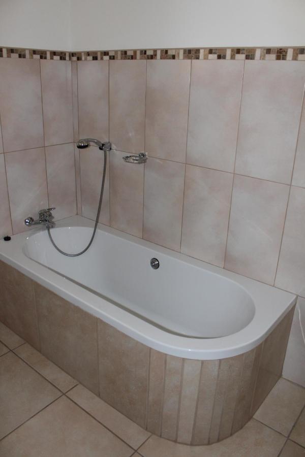 Guest House Mamma Mia Mbombela Екстер'єр фото