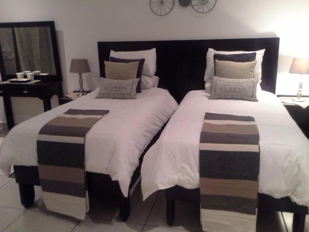 Guest House Mamma Mia Mbombela Екстер'єр фото